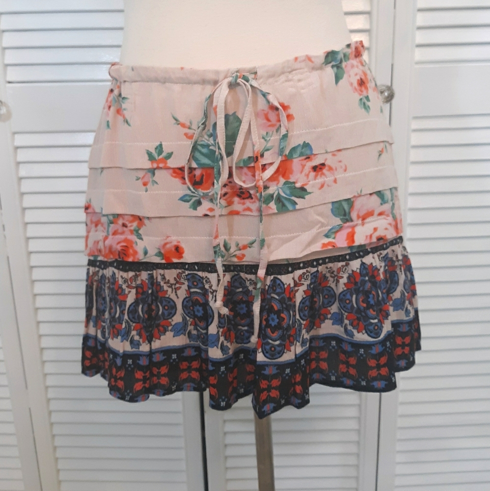Chelsea & Violet tiered mini skirt XS *D